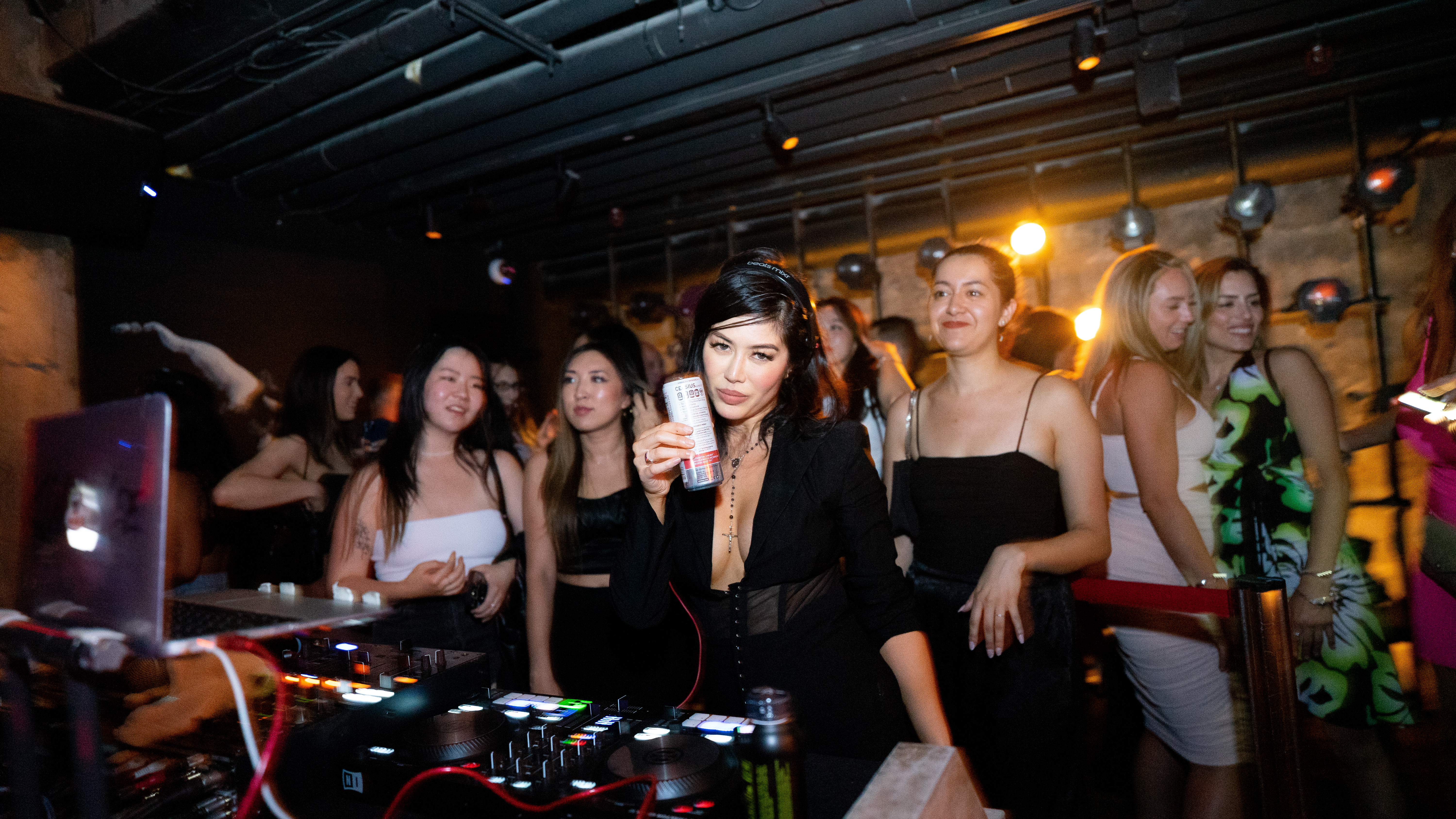 Kim Lee @ Mariel Underground