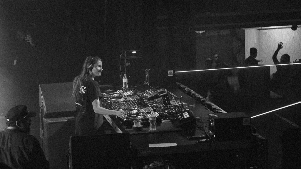 The Influence of Techno on Mainstream Music: Crossovers and&nbsp;Collaborations